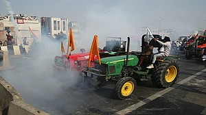 गणतंत्र दिवस हिंसा केस: दिल्ली के बुराड़ी इलाके में बवाल करने वालों की पुलिस ने जारी कीं तस्वीरें