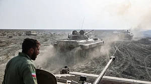 पाकिस्तान पर फिर सर्जिकल स्ट्राइक! ईरान ने पाक में घुसकर अपने दो सैनिकों को छुड़ाया, खुफिया ऑपरेशन का किया दावा