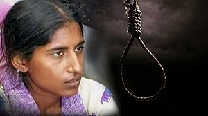 आजादी के बाद पहली महिला को होने वाली फांसी कुछ दिन के लिए टली, शबनम का डेथ वारंट जारी नहीं हो सका