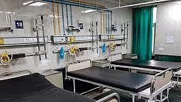 बिहार के रोहतास में स्कूल के 40 बच्चों ने खाया जंगली फल, बिगड़ी तबीयत, अस्पताल में कराया गया भर्ती