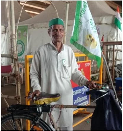 आंदोलन: किसानों का जोश बरकरार, 80 किलोमीटर साइकिल चलाकर गाजीपुर बॉर्डर पहुंचा 73 वर्षीय बुजुर्ग