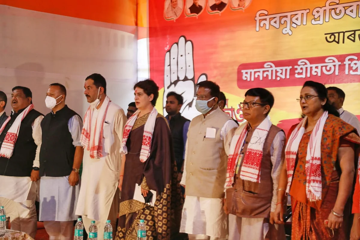 प्रियंका गांधी ने असम में शुरू किया चुनाव प्रचार, बेरोजगारी के खिलाफ राज्यव्यापी अभियान की शुरुआत