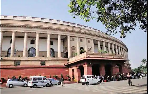 सांसदों के लिए कोरोना वैक्सीनेशन की हुई शुरुआत, संसद परिसर में बनाया गया टीका केंद्र