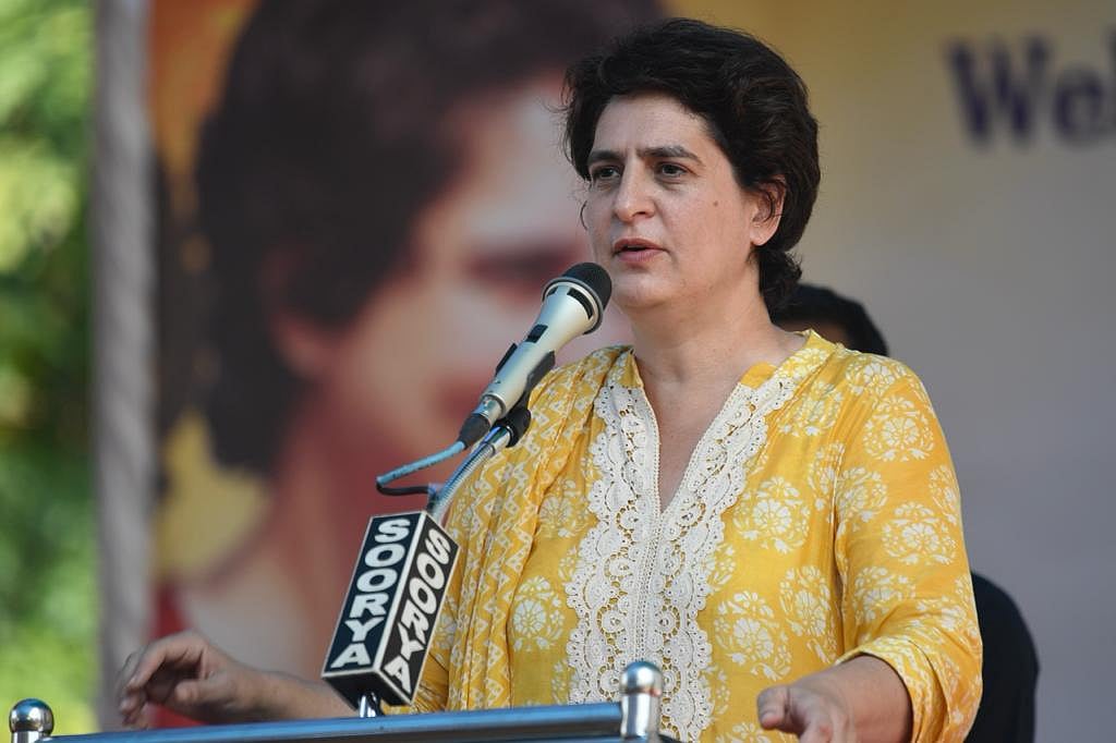 केरल में इंदिरा की यादों को वापस लेकर आईं प्रियंका गांधी, रोड शो में उमड़ी हजारों की भीड़, विजयन सरकार पर बोला हमला