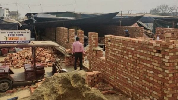 किसान आंदोलन: पंजाब का मिनी पिंड बना सिंघु और टिकरी बॉर्डर! अब प्रदर्शन स्थल पर बनने लगे ईंट वाले घर