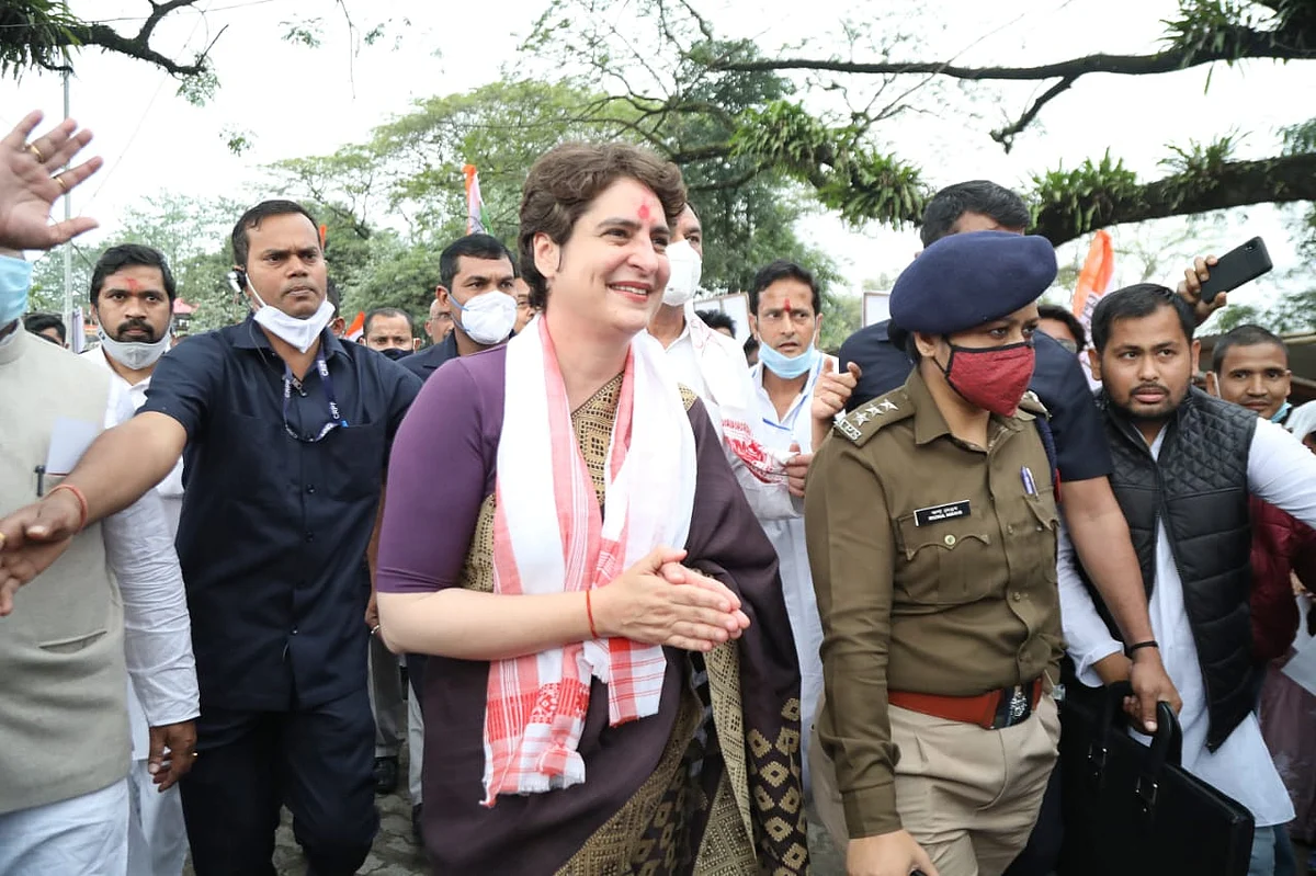 प्रियंका गांधी ने असम में शुरू किया चुनाव प्रचार, बेरोजगारी के खिलाफ राज्यव्यापी अभियान की शुरुआत