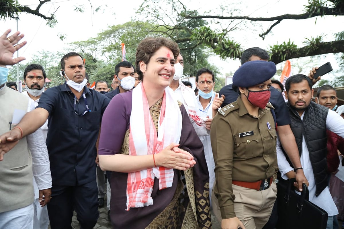 प्रियंका गांधी ने असम में शुरू किया चुनाव प्रचार, बेरोजगारी के खिलाफ राज्यव्यापी अभियान की शुरुआत