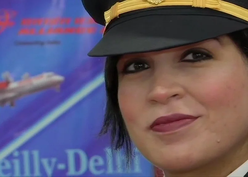 बरेली से दिल्ली के लिए सीधी हवाई यात्रा शुरू, पायलट पूनम यादव ने भरी पहली उड़ान