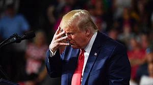 फेसबुक ने एक बार फिर ट्रंप को बाहर किया, पूर्व राष्ट्रपति ने बहू के पेज से की थी एंट्री की कोशिश