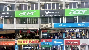 भारत में कोरोना महामारी के बीच छोटे और मध्यम व्यवसाय हो रहे बंद, फेसबुक ग्लोबल रिपोर्ट में दावा