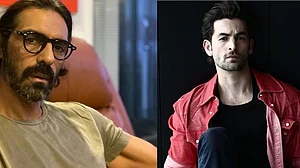 सिनेजीवन: बॉलीवुड के दो और बड़े सितारे हुए कोरोना पॉजिटिव और कृति सेनन ने वरुण धवन का शेयर किया फनी वीडियो