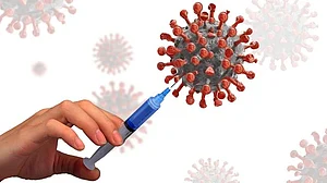 दुनिया की 5 बड़ी खबरें: जल्द आने वाले हैं कोरोना के दो नए वैक्सीन और इस्लामाबाद पुलिस स्टेशन पर भीड़ ने किया हमला