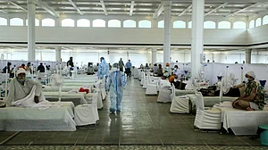 दिल्ली में कोरोना केस में तो आई गिरावट, लेकिन बढ़ गया ब्लैक फंगस का खौफ, केजरीवाल ने केंद्र से मांगी दवा