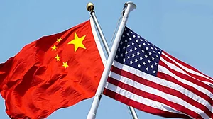 दुनिया की 5 बड़ी खबरें: चीन बोला- अमेरिकी दोहरे मापदंडों के पीछे पाखंड और तुर्की में IS के 8 विदेशी संदिग्ध गिरफ्तार