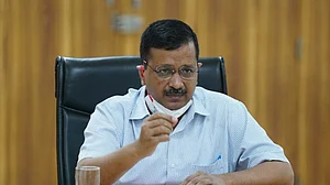 अच्छी खबर: दिल्ली में कम हुए कोरोना के केस, लेकिन आईसीयू अभी भी फुल