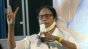 बंगाल ने देश को बचा लिया, पर जीत का जश्न नहीं, जानें ममता ने ऐतिहासिक जीत पर और क्या-कुछ कहा