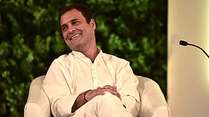 समय आ गया है जब राहुल गांधी अर्ध पंडितों और अर्ध राजनीतिज्ञों को उनकी ही भाषा में तुर्की-ब-तुर्की जवाब दें