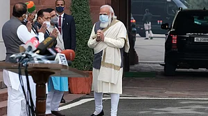 मोदी कैबिनट में फेरबदल: मंत्री बन कोई भी जाए, लेकिन सभी बड़े फैसले तो प्रधानमंत्री कार्यालय ही लेता रहेगा