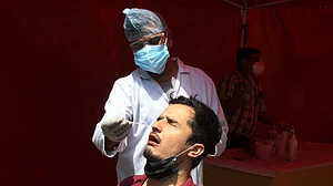 जानलेवा कोरोना! दूसरी लहर ने शहर के मुकाबले गांवों को ज्यादा पहुंचाया नुकसान, CSE की रिपोर्ट में खुलासा