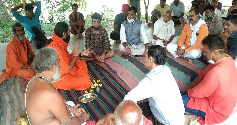 बुंदेलखंड के 'अधांव' गांव के लोगों ने लिखी जल संरक्षण की नई इबारत, गांव के खेतों के साथ बदली अपनी भी दशा