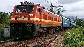 अर्थ जगत की 5 बड़ी खबरें: भारतीय रेलवे ने बनाया एक नया रिकार्ड और विदेशी क्रिप्टो एक्सचेंजों पर लग सकती है 18% GST!