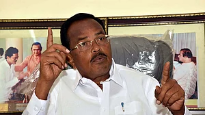 तेलंगाना: वरिष्ठ दलित नेता ने दलितों की जमीन हड़पने का आरोप लगा छोड़ी बीजेपी, पार्टी पर लगाए गंभीर आरोप