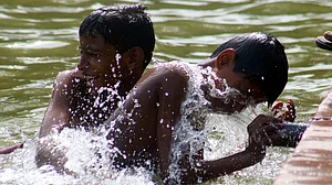 सावधान! इन राज्यों में अगले एक सप्ताह तक आसमान से बरसेगी आग, जानें क्या है मौसम विभाग का अनुमान
