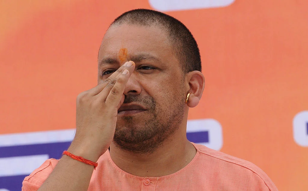 जोश भले ही कितना दिखा लें योगी आदित्यनाथ, लेकिन पंचायत चुनावों में खिसकी जमीन की हकीकत ने उड़ा रखी है नींद