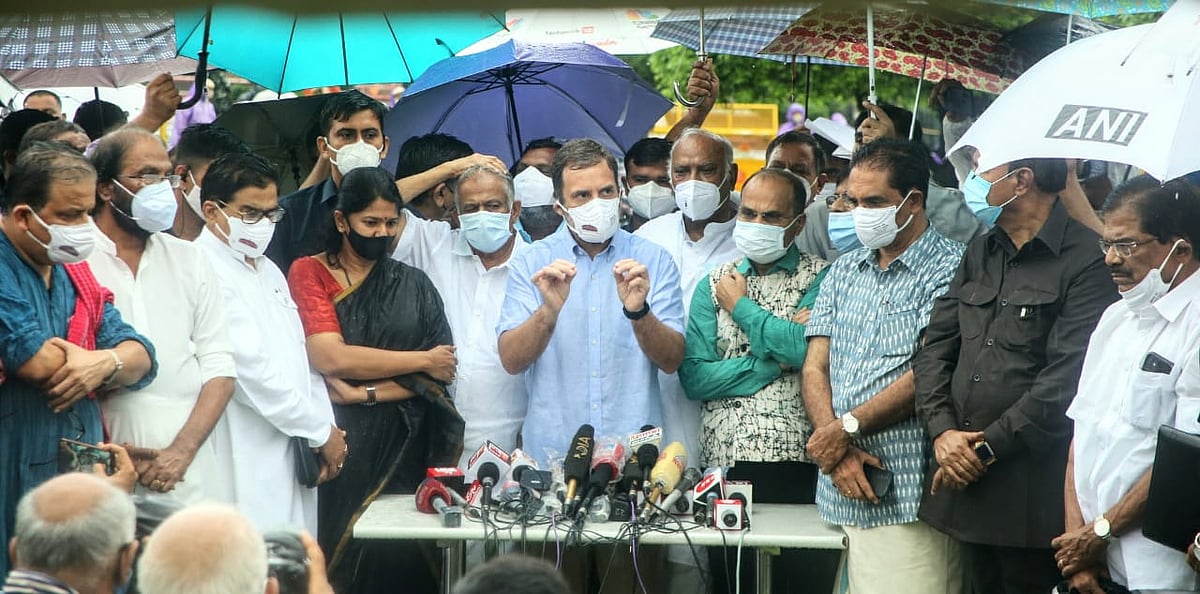 वीडियो: पेगासस कांड को लेकर राहुल ने मोदी सरकार पर दागे कई सवाल, पूछा-हमारे खिलाफ क्यों हुआ इस हथियार का इस्तेमाल   