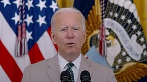 अफगानिस्तान से सेना वापसी के फैसले से बाइडेन को लगा अब तक का सबसे बड़ा झटका, स्वीकृति रेटिंग सबसे निचले स्तर पर