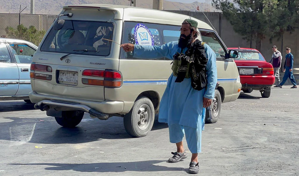 अफगानिस्तान को लेकर पूरी दुनिया फिक्रमंद, लेकिन भारत में इसे सत्ता पक्ष के राजनीतिक अवसर में बदलने की कोशिशें जारी