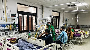 कोरोना संकट के बीच बिहार में वायरल फीवर का कहर, सारण, गोपालगंज, सीवान, चंपारण में 400 से ज्यादा बच्चे बीमार