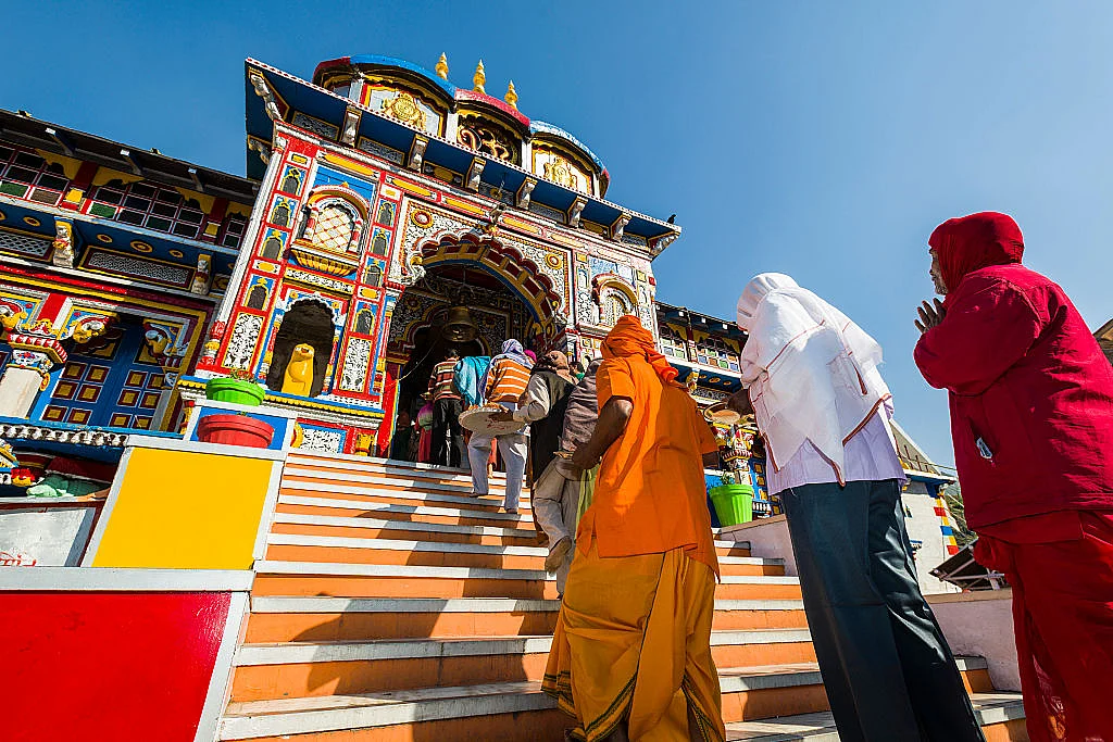 चारधाम यात्रा: हाईकोर्ट की अनुमति मिलते ही शुरु तो हो गई यात्रा, लेकिन सरकार ने नहीं किए हैं कोई इंतज़ाम