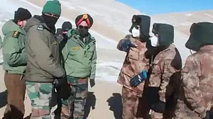 वीडियो: LAC पर भारत-चीन के बीच बढ़ेगा गतिरोध? 13वें दौर की बैठक में भारत के सुझावों को चीन ने मानने से किया इनकार