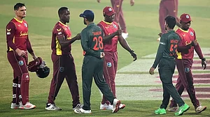 T20 World Cup: वेस्टइंडीज-बांग्लादेश के बीच आज करो या मरो का मुकाबला, सेमीफाइनल की दौड़ में बने रहने के लिए होगी जंग!