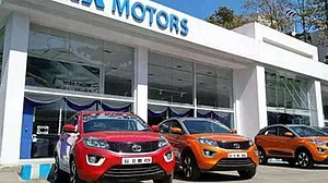 अर्थ जगत की 5 बड़ी खबरें: टाटा ने लॉन्च की अपनी सबसे सस्ती SUV पंच और जानें शेयर बाजार का हाल