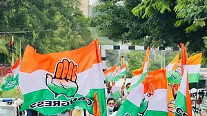 गोवा कांग्रेस का ऐलान- 2022 में सत्ता में आए तो पेट्रोल पर कम करेंगे वैट