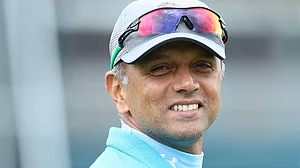 Team India के कोच बनने से दो पूर्व कप्तानों ने किया इंकार, न्यूजीलैंड के खिलाफ सीरीज के दौरान अंतरिम कोच बनेगा 'दीवार'