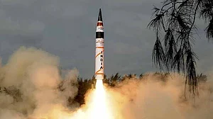 भारत ने युद्ध के मैदान में हासिल की बड़ी ताकत, 5000KM तक मार करने में सक्षम अग्नि-5 का हुआ सफल परीक्षण