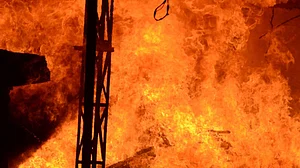 दुनिया की 5 बड़ी खबरें: ताइवान में भीषण हादसा, 46 की मौत और जानें कोविड वैक्सीन फॉर्मूला चुराने का दावे पर क्या बोला रूस