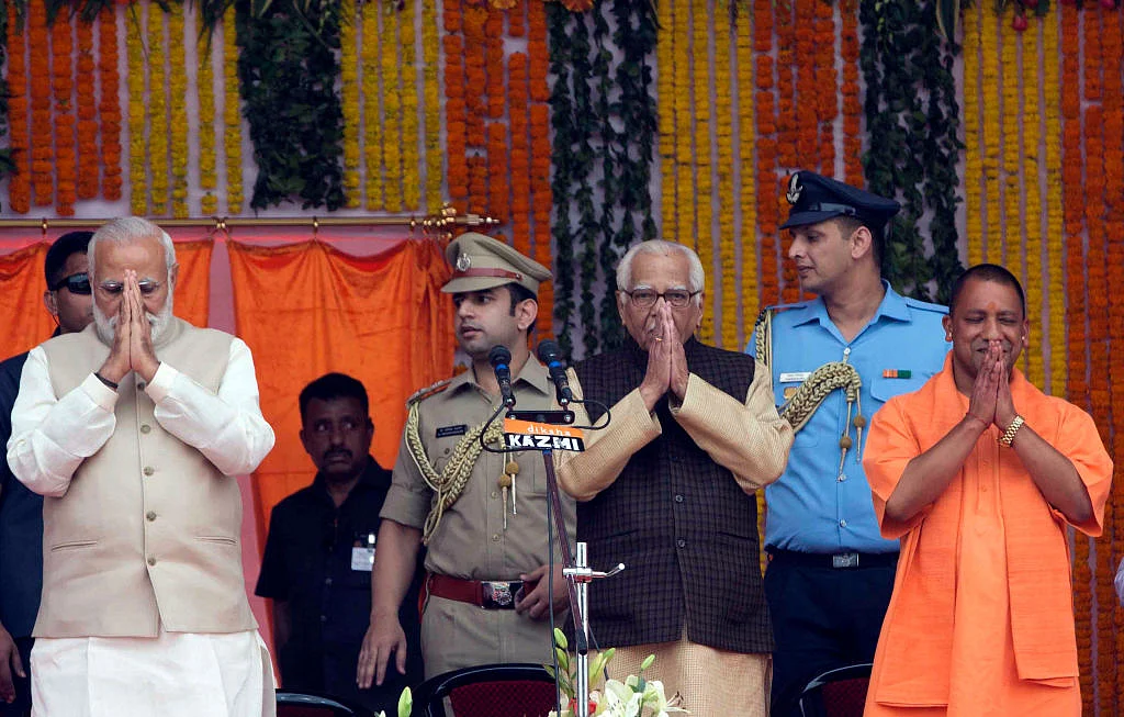 बिना मेहनत के मिली प्रचंड बहुमत की सरकार भी कायदे से नहीं चला पाए महाराज, तो इसे क्यों न कहें 'जंगलराज' !