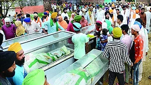 कौन हैं आरोपी, गिरफ्तार हुए या नहीं? लखीमपुर खीरी हिंसा मामले में सुप्रीम कोर्ट ने योगी सरकार से कल तक मांगा जवाब