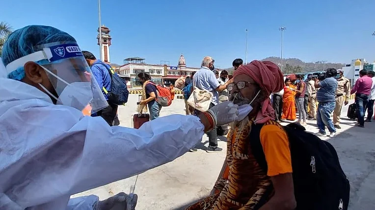 हरिद्वार कुंभ के दौरान हुए RTPCR टेस्ट घोटाले की जांच ठंडे बस्ते में, दोषियों पर कार्यवाही का दिखावा कर रही है सरकार