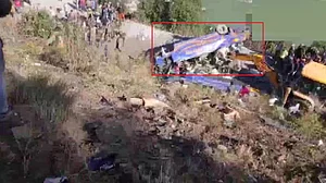 मध्य प्रदेश के साटा बुद्ध सिंह गांव में एक साथ उठी आठ अर्थियां, कई घरों में नहीं जले चूल्हे