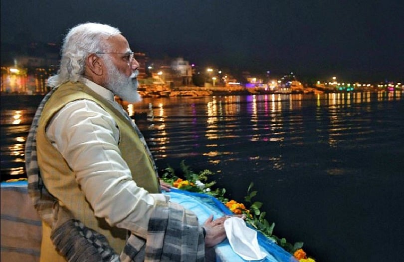 विष्णु नागर का व्यंग्यः नीरो राजतंत्र में ही नहीं, वोटतंत्र में भी पैदा होता है, मोदी जी नहीं आते तो कौन बताता?