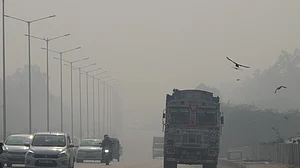 प्रदूषण को लेकर SC सख्त, केंद्र से पूछा- क्या दिल्ली में कंस्ट्रक्शन बैन के बावजूद सेंट्रल विस्टा पर चल रहा काम?