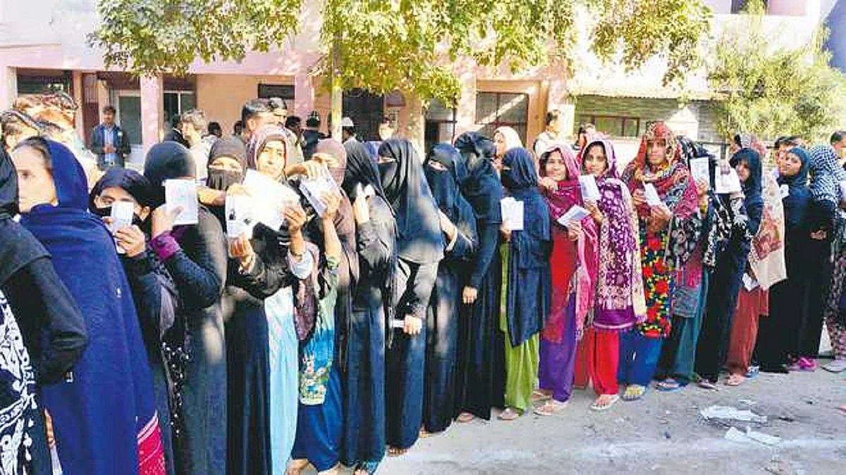 सिर्फ धार्मिक आधार पर वोट नहीं देते मुसलमान, आखिर सिर्फ मुसलमानों के वोटों को धार्मिक पहचान से क्यों जोड़ा जाता है!