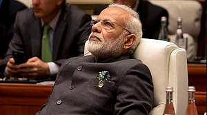 विष्णु नागर का व्यंग्यः मजाक बने बिना भी देश में पीएम बने रहना संभव, पहले के प्रधानमंत्री दिखा चुके हैं राह!
