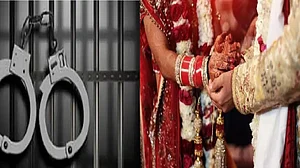 महाराष्ट्र: लड़की को मिली प्रेम विवाह की सजा! मां और भाई ने मिलकर उतारा मौत के घाट, धारदार हथियार से काट डाला सिर