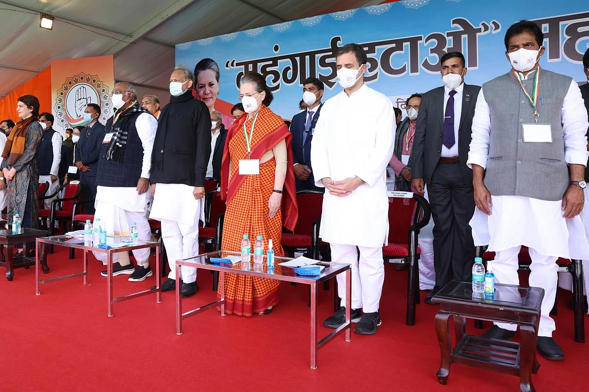 हिंदू मर जाए, कट जाए, पिस जाए, लेकिन वो सिर्फ सच को ढूँढता है और हिंदुत्ववादी को सत्य से कुछ लेना-देना नहीं: राहुल गांधी